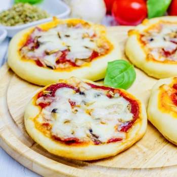 Medium Plate Pizza Roll